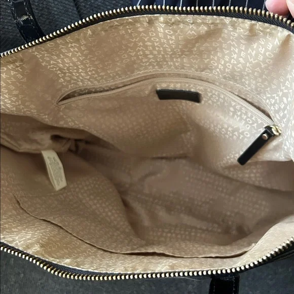 Kate Spade black and Cream Striped large Tote - Picture 12 of 16